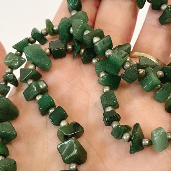 Green Jade Jadeite Necklace Uncut Chunk Stones Barrel Clasp - Picture 14 of 16